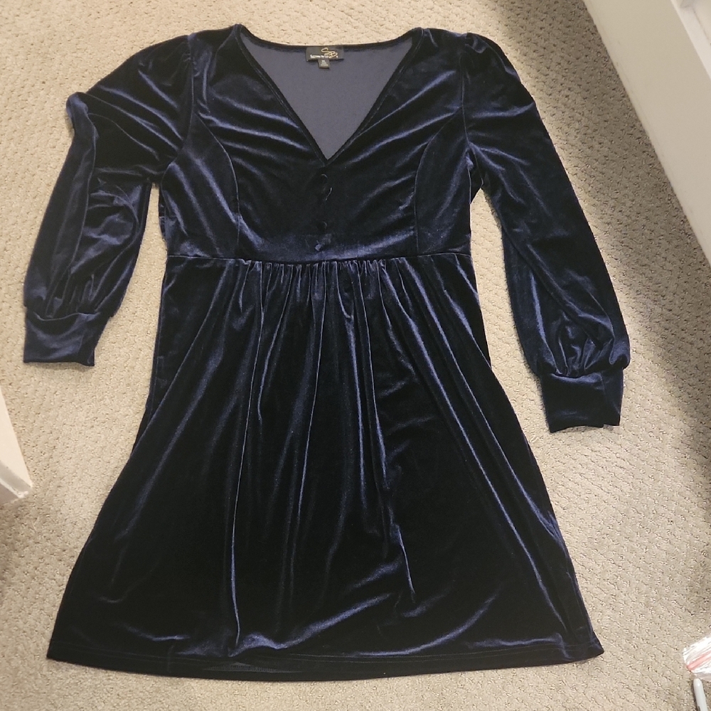 NEW Suzanne Betro Velvet Dress Long Sleeve Button Embellished Size XL V Neck